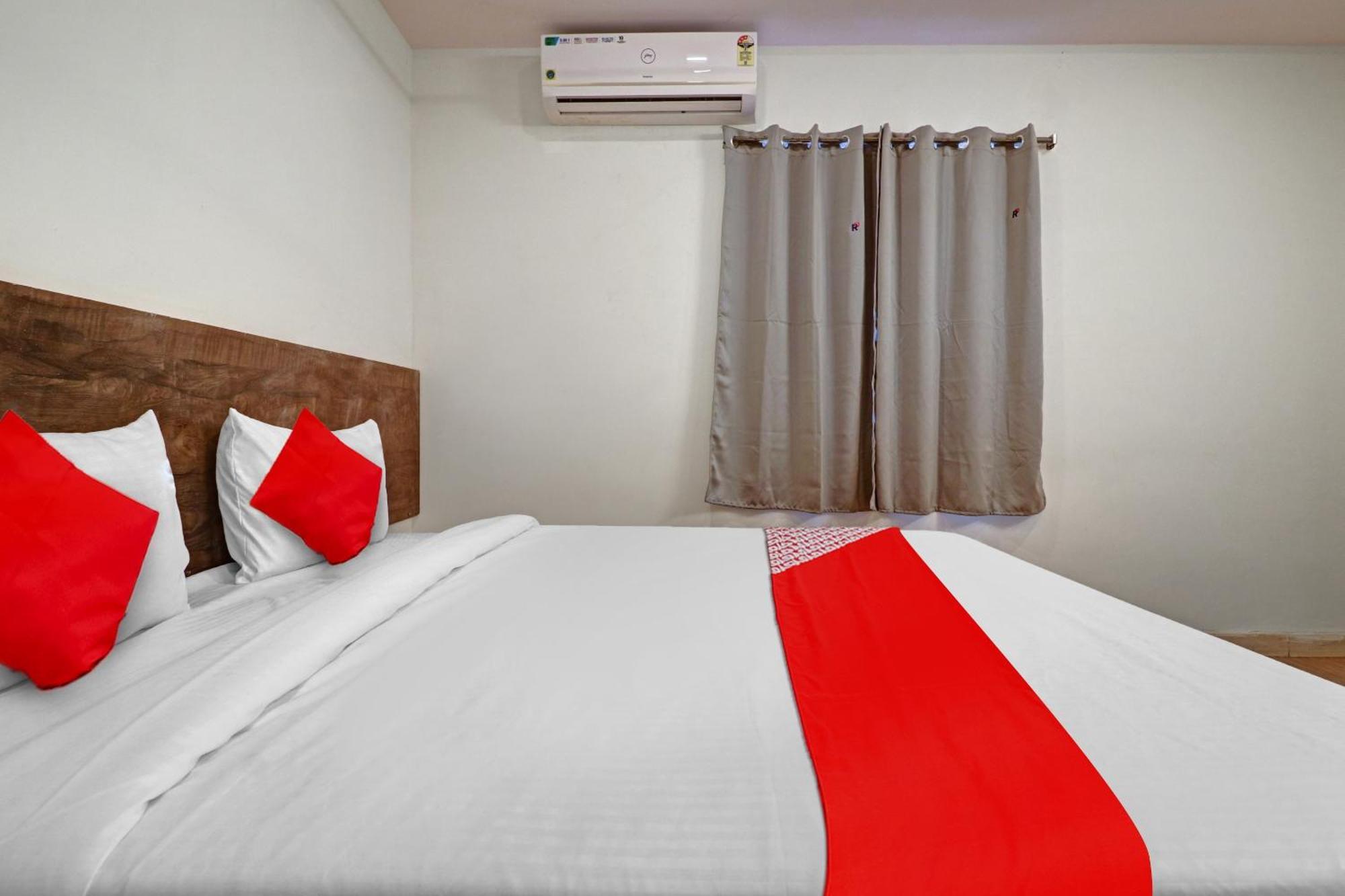 Hotel O R Square Bn Reddy Sururnagar Экстерьер фото