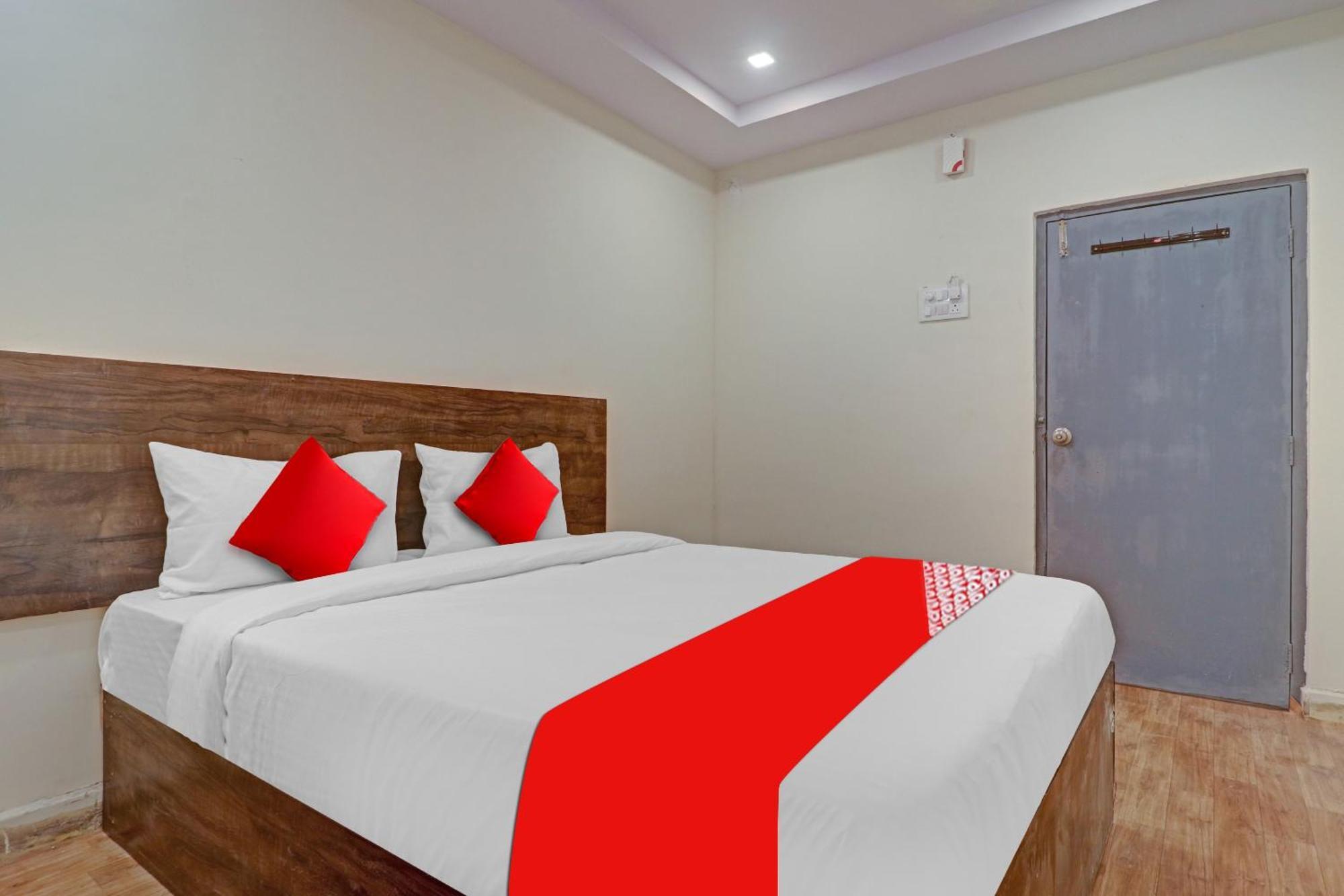 Hotel O R Square Bn Reddy Sururnagar Экстерьер фото
